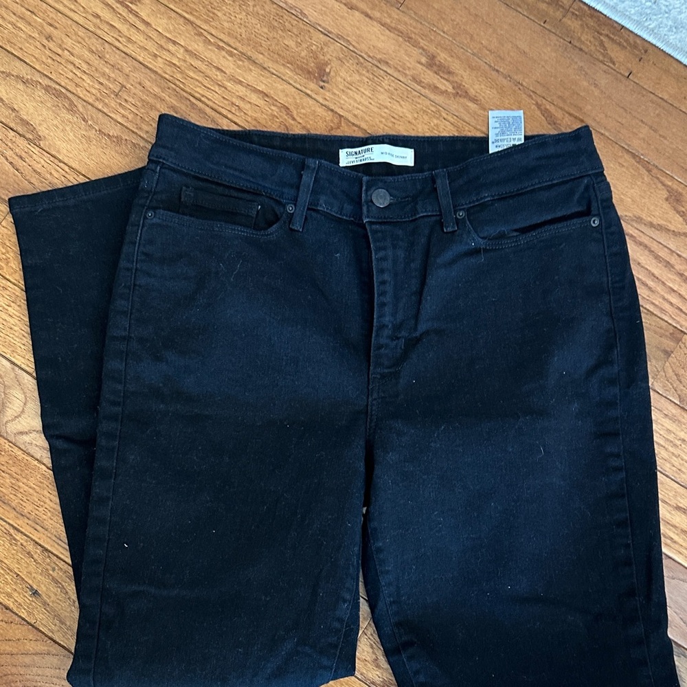 Signature by Levi Strauss Women's Dark Jeans